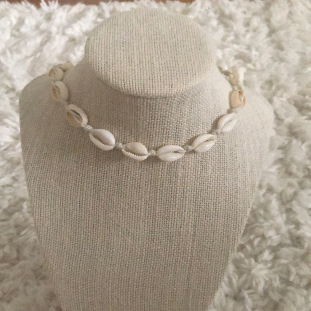 shell necklace